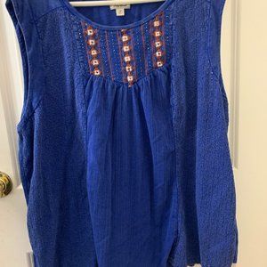 Lucky Brand 3x sleeveless with embroidery